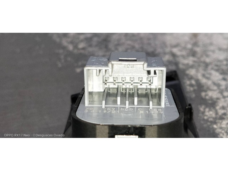 Recambio de mando elevalunas delantero izquierdo para seat leon (kl1) style referencia OEM IAM 5G0959857E  