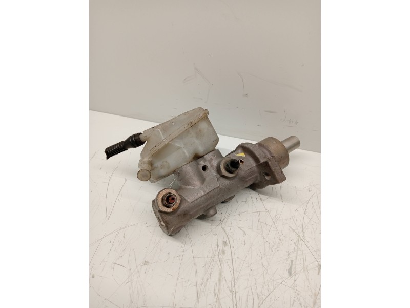 Recambio de bomba freno para citroen xsara picasso 2.0 hdi referencia OEM IAM 221710  