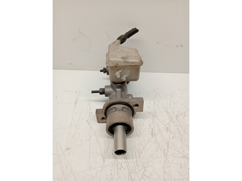 Recambio de bomba freno para citroen xsara picasso 2.0 hdi referencia OEM IAM 221710  