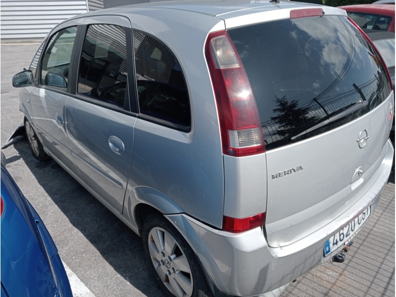 opel meriva del año 2004