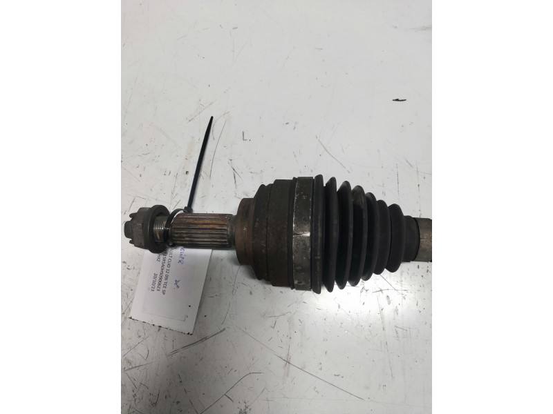 Recambio de transmision delantera derecha para renault clio iv limited referencia OEM IAM 391009101B  