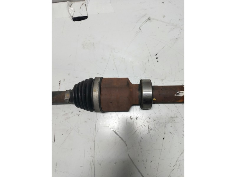 Recambio de transmision delantera derecha para renault clio iv limited referencia OEM IAM 391009101B  