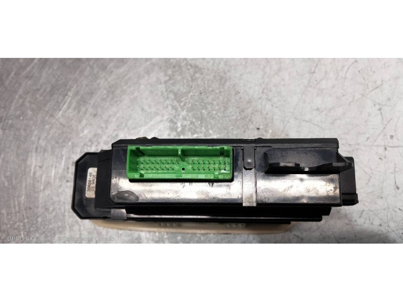 Recambio de mando elevalunas delantero izquierdo para volvo v70 familiar 2.4 d referencia OEM IAM 30658146  