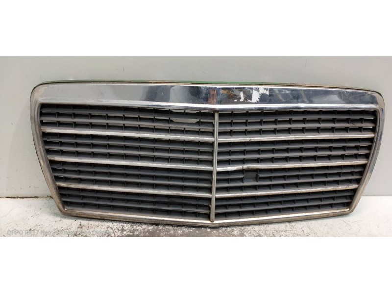 Recambio de rejilla delantera para mercedes clase e (w124) berlina 300 d / e 300 d (124.130) referencia OEM IAM   