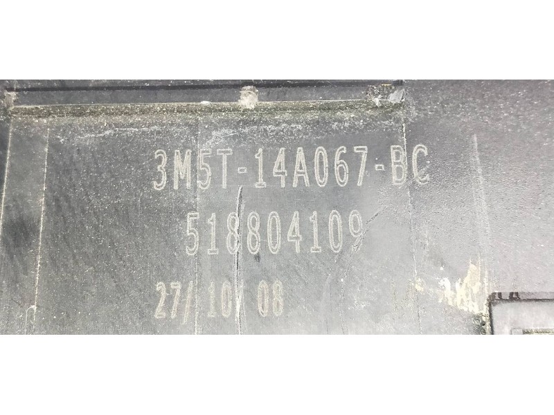 Recambio de caja reles / fusibles para ford focus lim. (cb4) titanium referencia OEM IAM 8M5T14K733KHB 3M5T14A067BC 518804109 