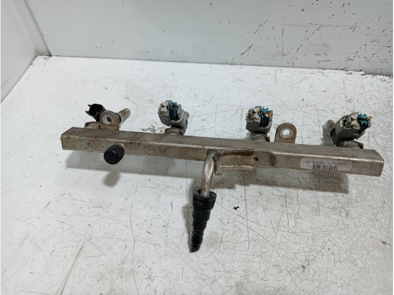 Recambio de rampa inyectora para chevrolet aveo ls referencia OEM IAM 96475741  