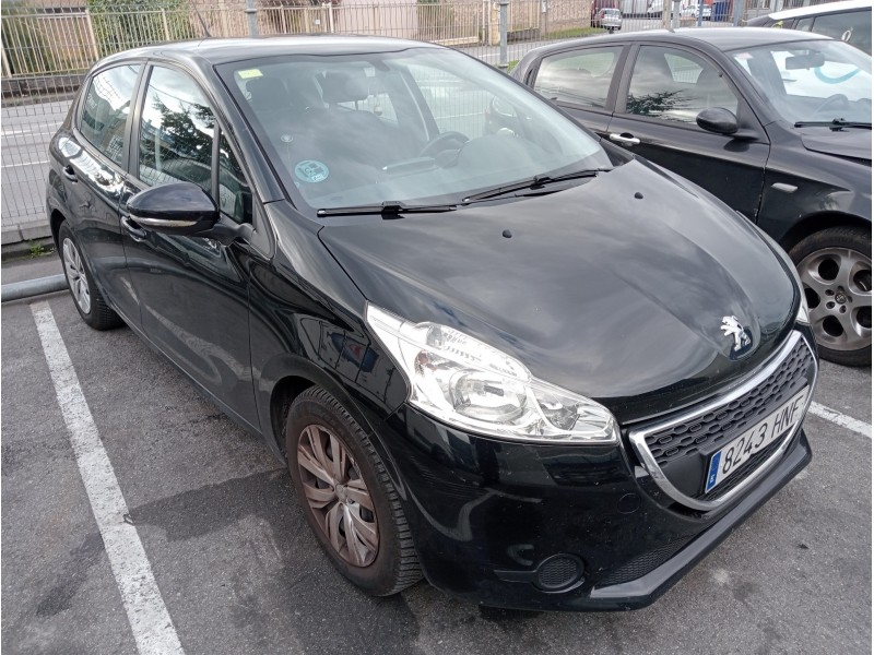 peugeot 208 del año 2012
