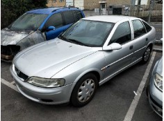 opel vectra b berlina del año 2001
