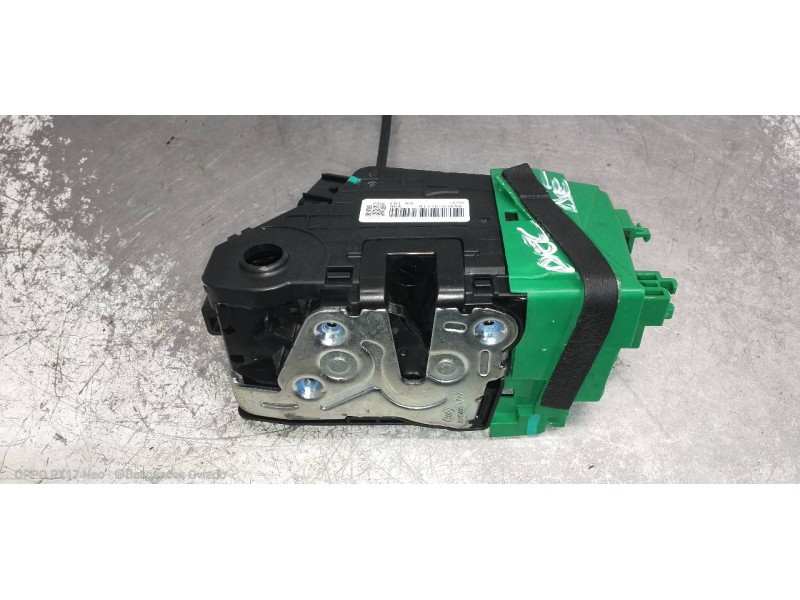 Recambio de motor cierre centralizado delantero derecho para hyundai i30 (pd) essence referencia OEM IAM 81320G3050  