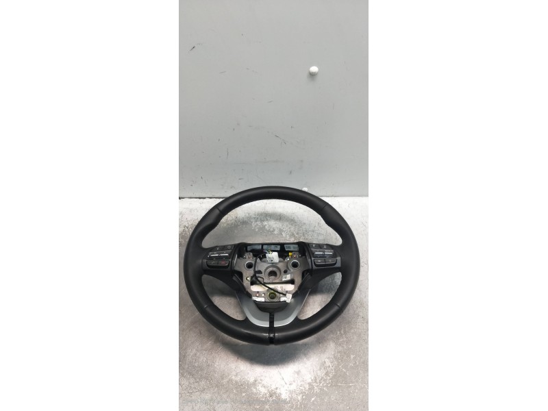 Recambio de volante para hyundai i30 (pd) essence referencia OEM IAM 56100G4280  