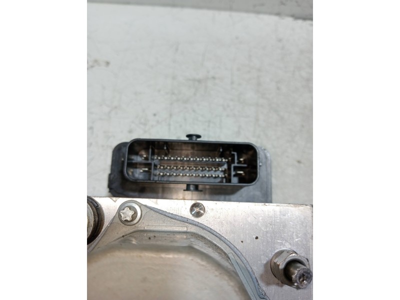 Recambio de abs para renault clio v 1.5 blue dci diesel fap referencia OEM IAM 476601842R  