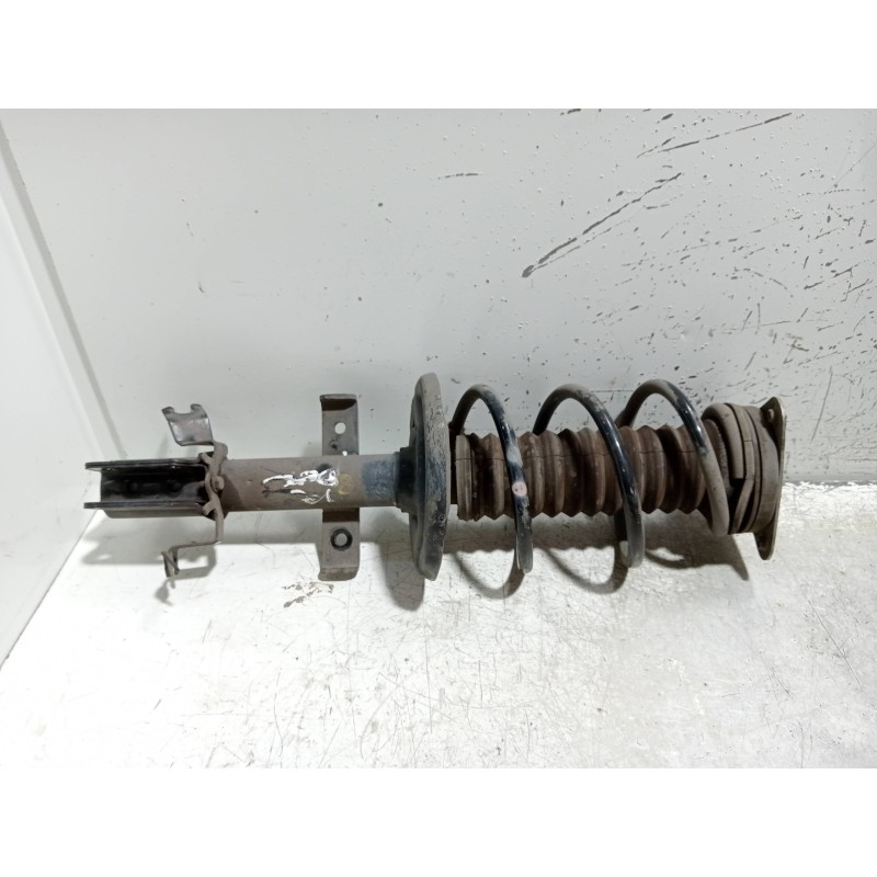 Recambio de amortiguador delantero izquierdo para renault clio v 1.5 blue dci diesel fap referencia OEM IAM 543022080  