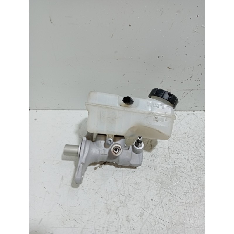 Recambio de bomba freno para renault clio v 1.5 blue dci diesel fap referencia OEM IAM 1070529S01 460915125R 