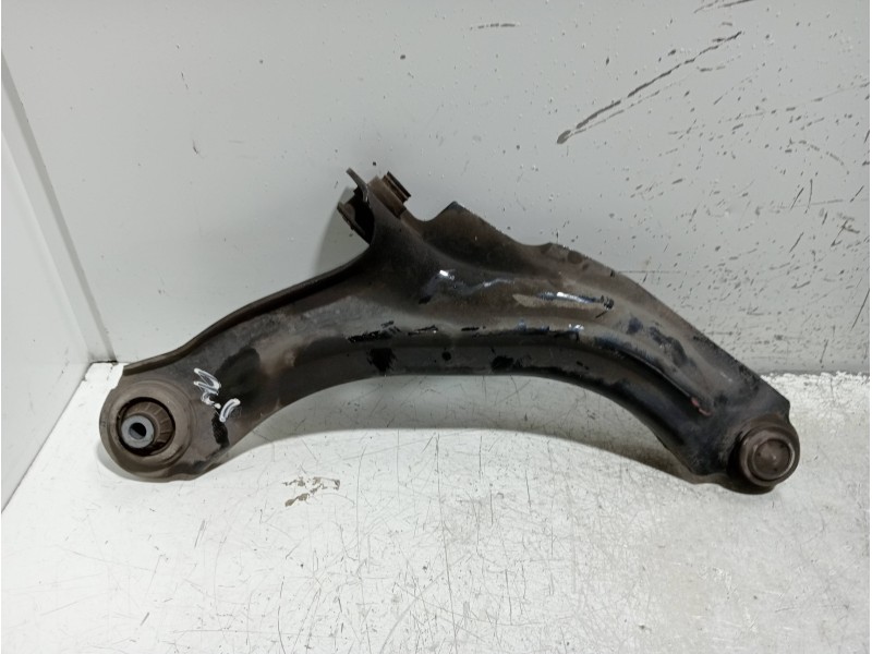 Recambio de brazo suspension inferior delantero izquierdo para renault clio v 1.5 blue dci diesel fap referencia OEM IAM 5450503