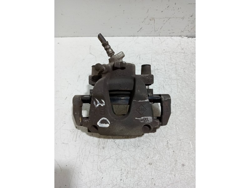 Recambio de pinza freno delantera derecha para renault clio v 1.5 blue dci diesel fap referencia OEM IAM   