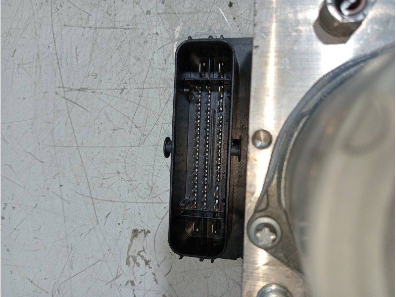 Recambio de abs para peugeot 3008 gt line referencia OEM IAM 0265257453 9812786180 9826037080 87AHDE2924670