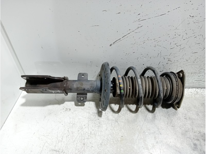 Recambio de amortiguador delantero derecho para peugeot 3008 gt line referencia OEM IAM 9819718680  