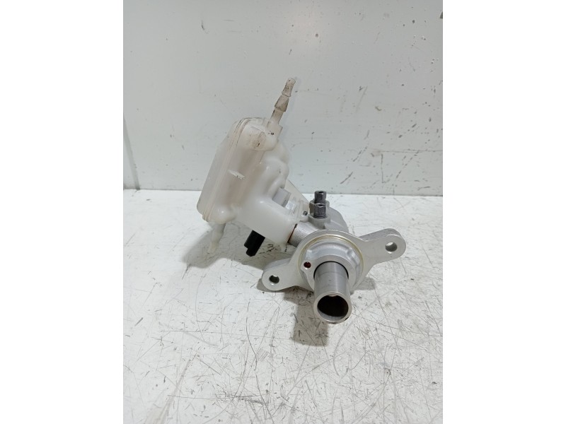 Recambio de bomba freno para peugeot 3008 gt line referencia OEM IAM 0204821216 9807687080 