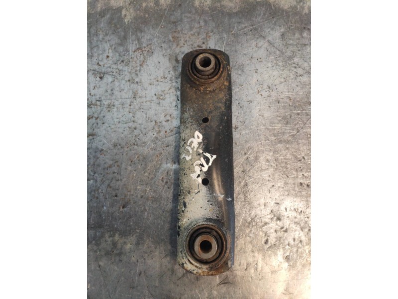 Recambio de brazo suspension superior trasero derecho para opel insignia berlina cosmo referencia OEM IAM   