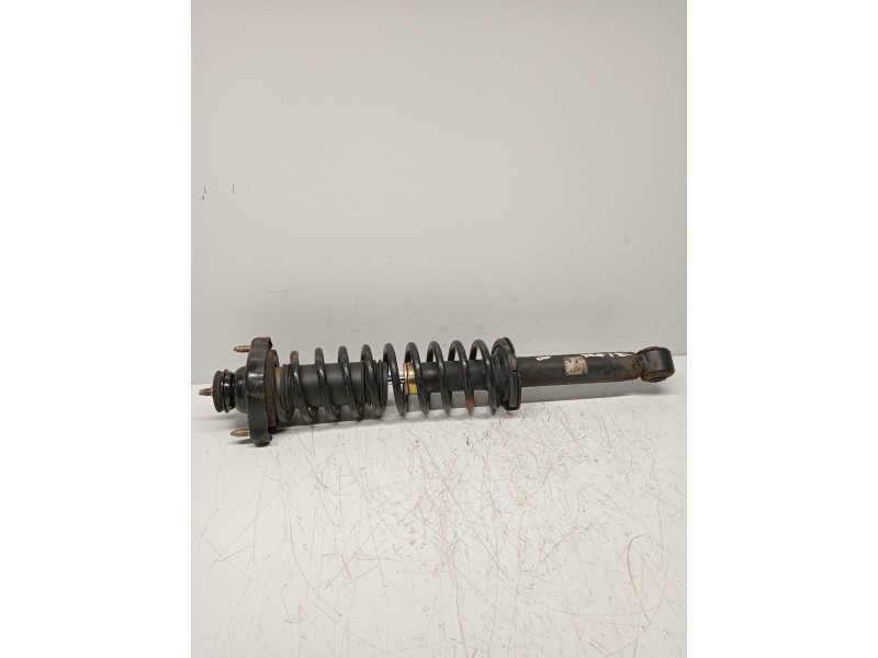 Recambio de amortiguador trasero izquierdo para mitsubishi carisma berlina 5 (da0) 1900 di-d elegance referencia OEM IAM   