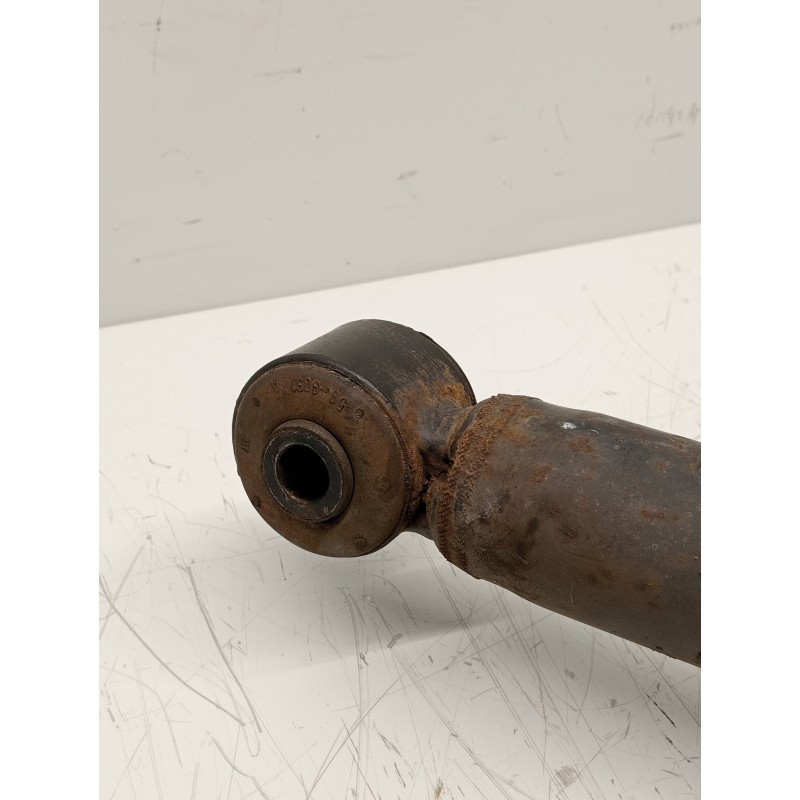 Recambio de amortiguador trasero izquierdo para mitsubishi carisma berlina 5 (da0) 1900 di-d elegance referencia OEM IAM   