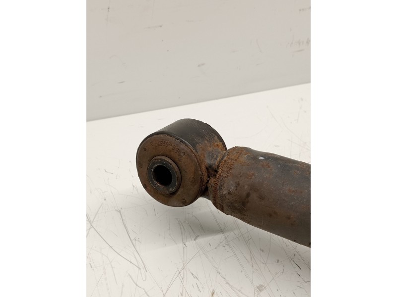 Recambio de amortiguador trasero izquierdo para mitsubishi carisma berlina 5 (da0) 1900 di-d elegance referencia OEM IAM   
