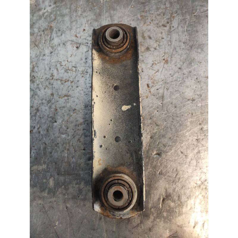 Recambio de brazo suspension superior trasero derecho para opel insignia berlina cosmo referencia OEM IAM   