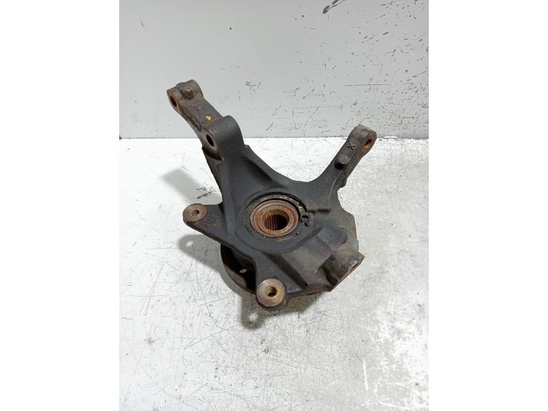 Recambio de mangueta delantera derecha para nissan primastar (x83) caja cerrada batalla corta 2,76t referencia OEM IAM   