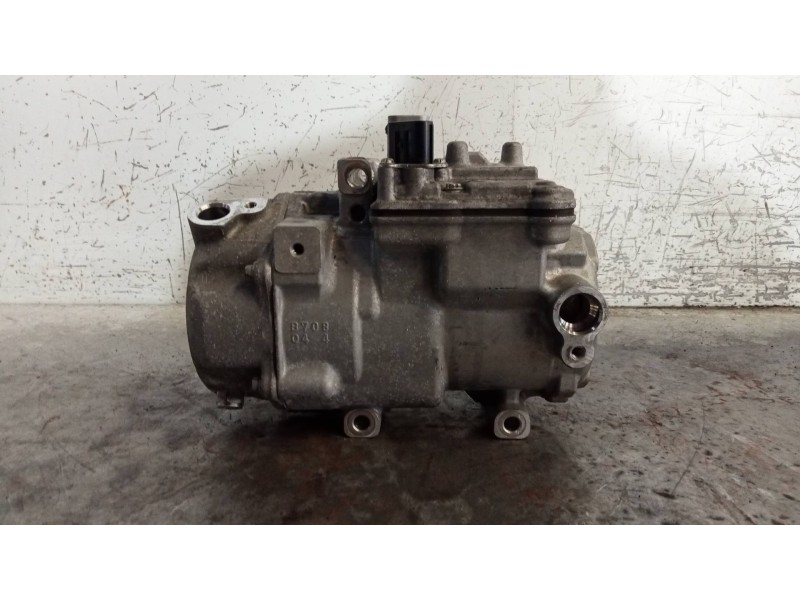 Recambio de compresor aire acondicionado para lexus nx 300h 4wd referencia OEM IAM 0422001690  