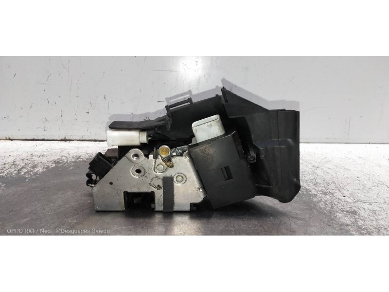 Recambio de motor cierre centralizado delantero derecho para bmw serie 7 (e38) 740il automático referencia OEM IAM 8352165  