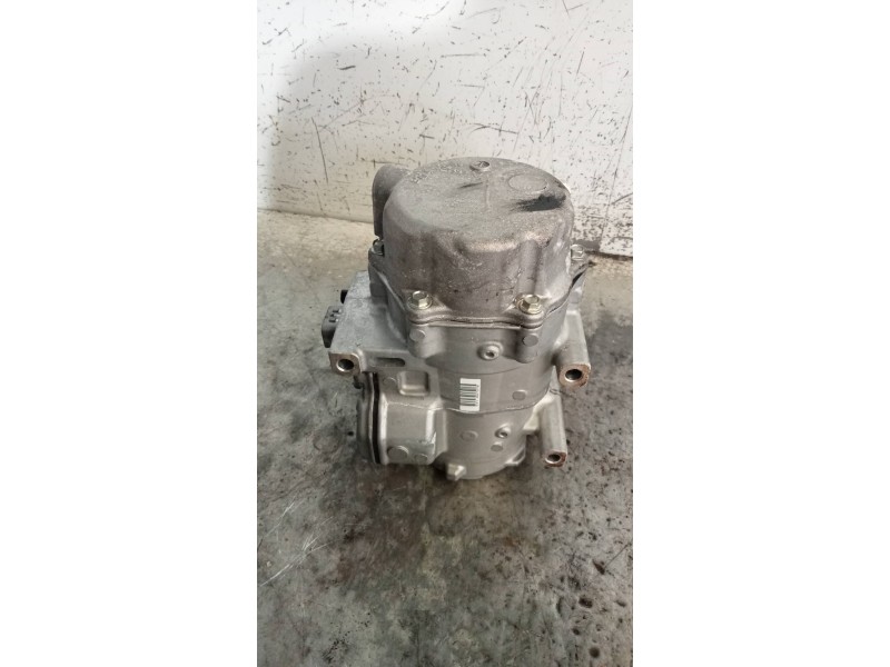 Recambio de compresor aire acondicionado para lexus nx 300h 4wd referencia OEM IAM 0422001690  
