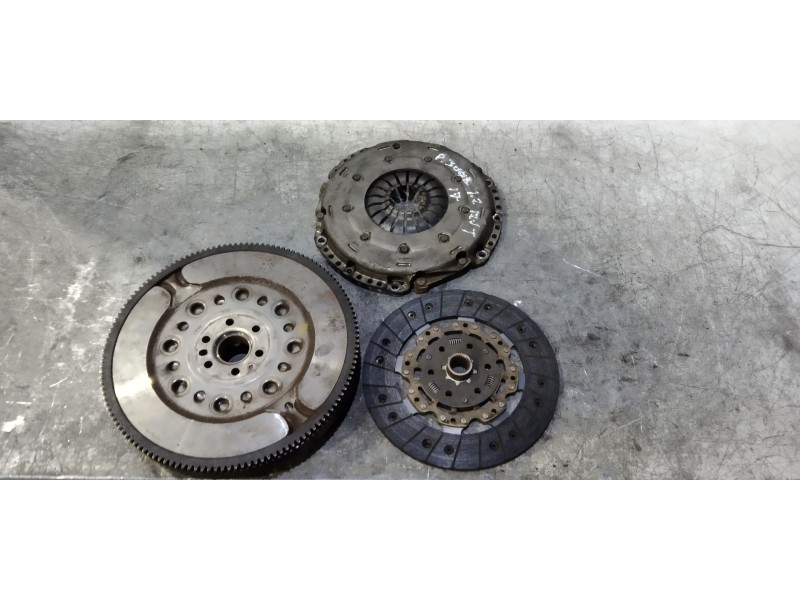 Recambio de kit embrague para peugeot 3008 allure referencia OEM IAM   
