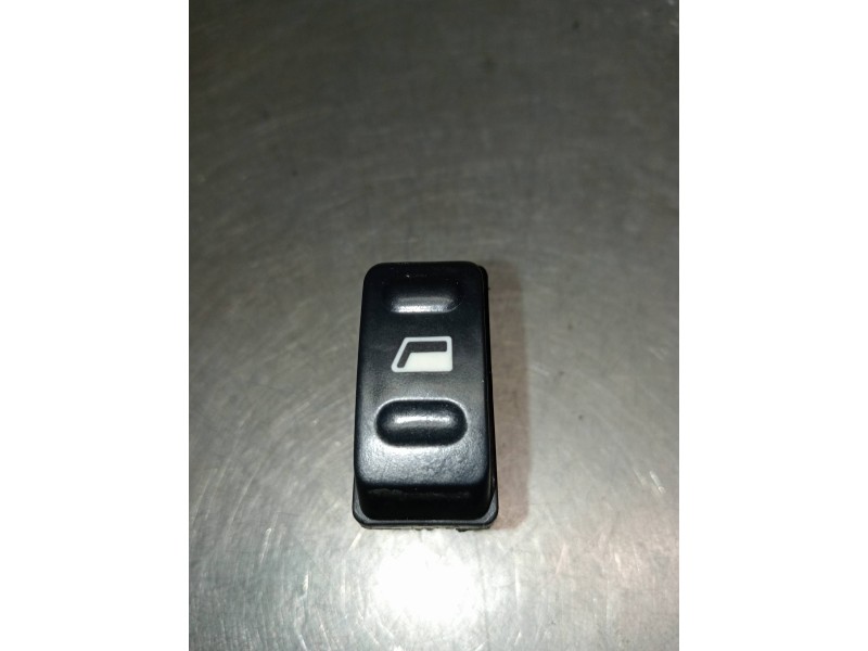 Recambio de mando elevalunas delantero izquierdo para citroen xsara berlina 1.9td attraction referencia OEM IAM   