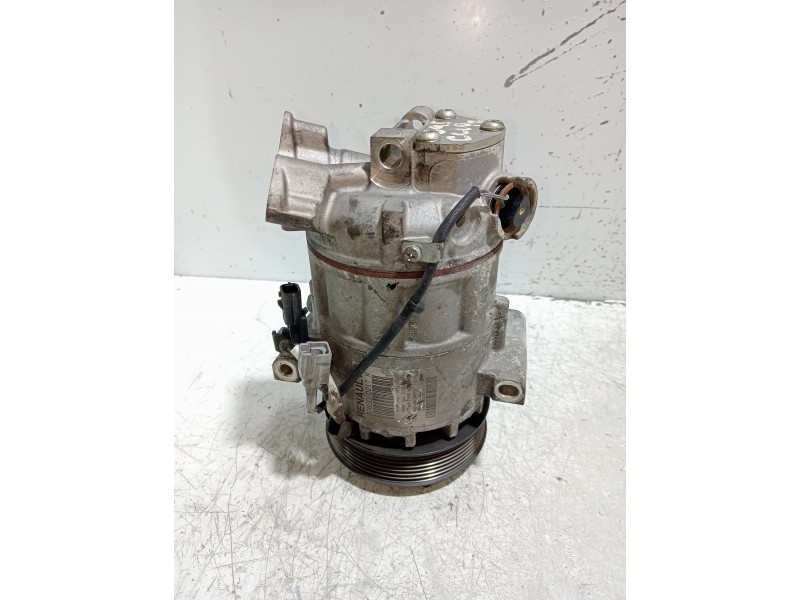 Recambio de compresor aire acondicionado para renault clio iv limited referencia OEM IAM 926000217R 4054795071 