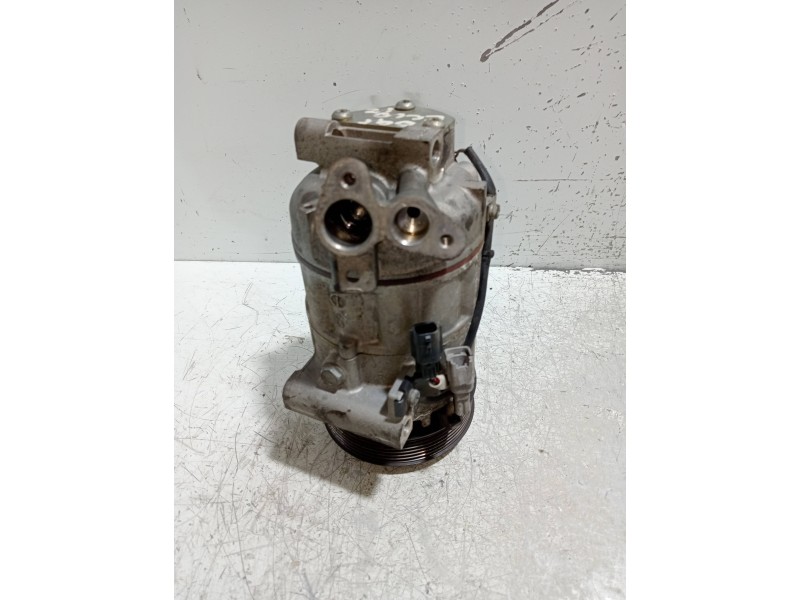 Recambio de compresor aire acondicionado para renault clio iv limited referencia OEM IAM 926000217R 4054795071 