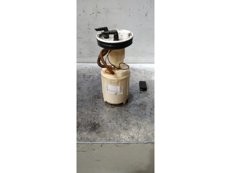 Recambio de bomba combustible para volkswagen passat berlina (3b3) referencia OEM IAM 228233002009 3B0919051C 