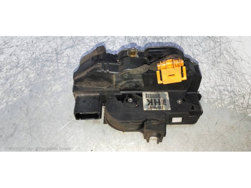 Recambio de motor cierre centralizado delantero izquierdo para opel zafira (c) referencia OEM IAM 13579522  