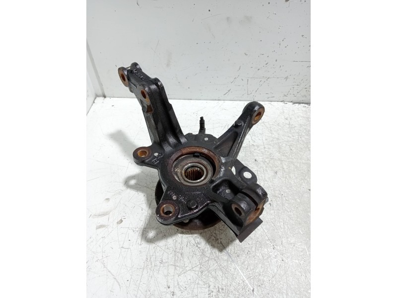 Recambio de mangueta delantera derecha para renault clio iv limited referencia OEM IAM   