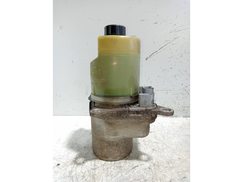 Recambio de bomba direccion para ford focus lim. (cb4) referencia OEM IAM 4M513K514CB  
