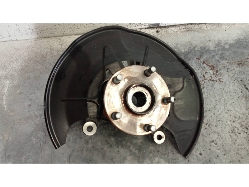 Recambio de mangueta delantera izquierda para lexus nx 300h 4wd referencia OEM IAM   