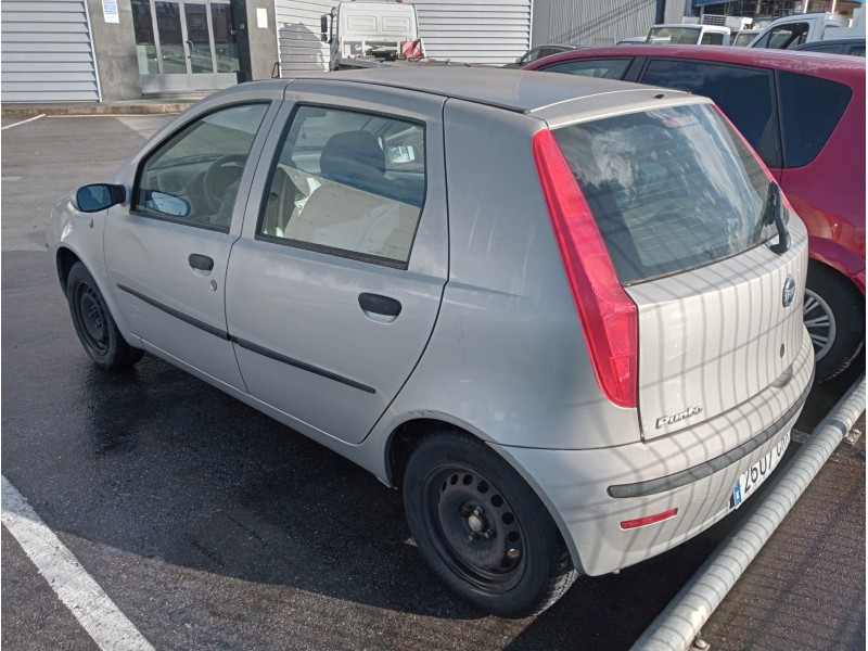 fiat punto berlina (188) del año 2004