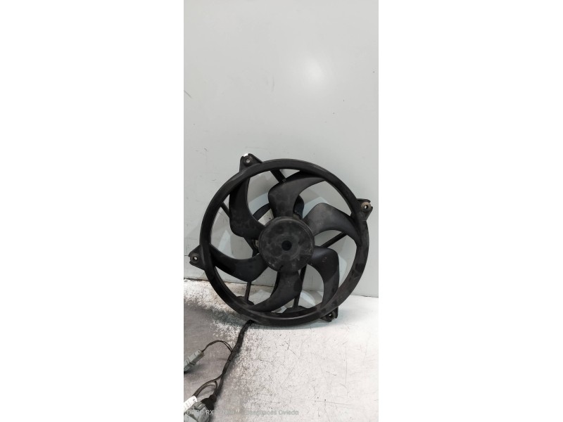 Recambio de electroventilador para peugeot 407 sr confort referencia OEM IAM 9653302780  