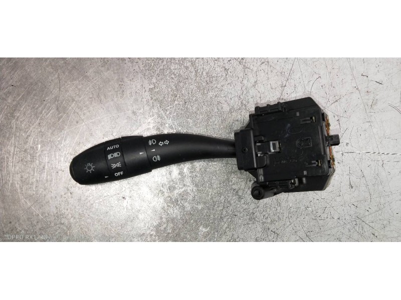 Recambio de mando luces para kia cee´d 1.6 cat referencia OEM IAM 934101H400  