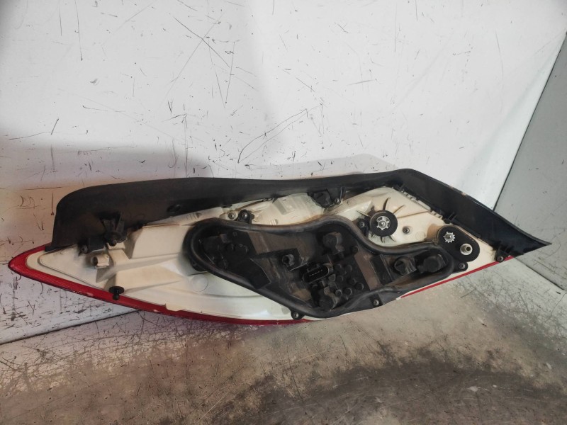 Recambio de piloto trasero derecho para opel insignia berlina cosmo referencia OEM IAM   