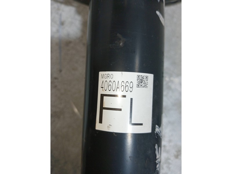 Recambio de amortiguador delantero izquierdo para mitsubishi eclipse cross intro edition 2wd referencia OEM IAM 4060A669  