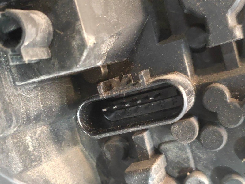 Recambio de piloto trasero derecho para opel insignia berlina cosmo referencia OEM IAM   