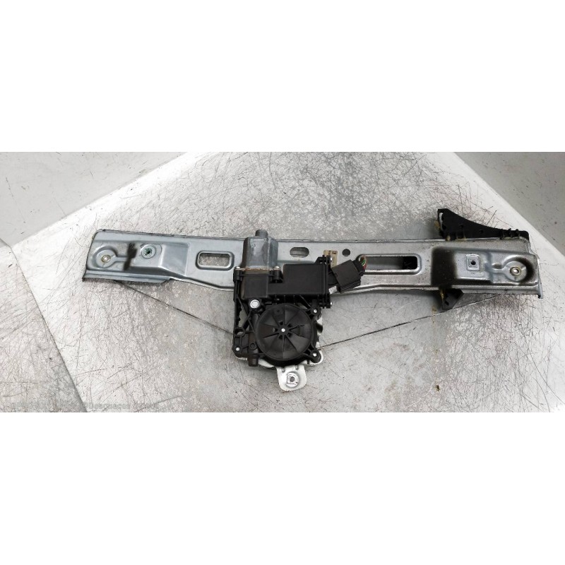 Recambio de elevalunas trasero derecho para opel zafira (c) referencia OEM IAM 13260142  