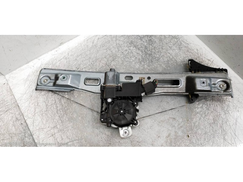 Recambio de elevalunas trasero derecho para opel zafira (c) referencia OEM IAM 13260142  