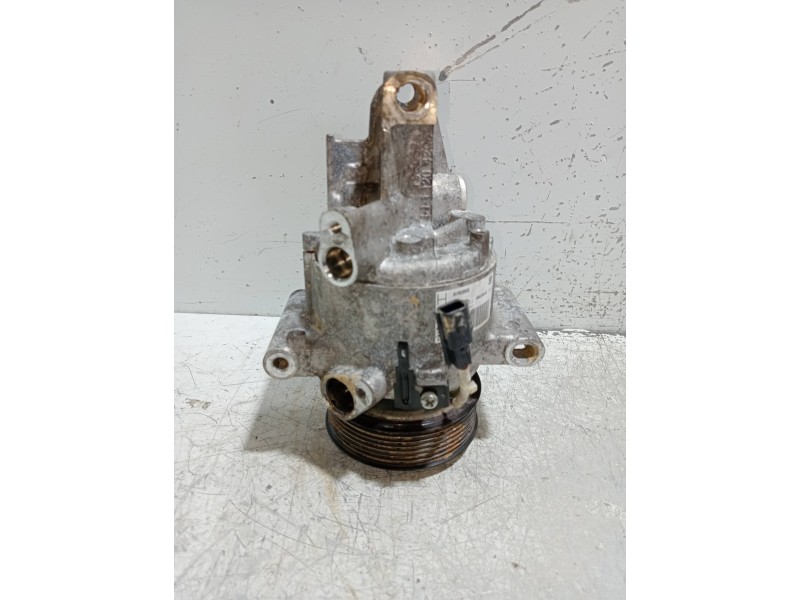 Recambio de compresor aire acondicionado para dacia logan ii ambiance referencia OEM IAM 7073857595 926003541R T99133AA