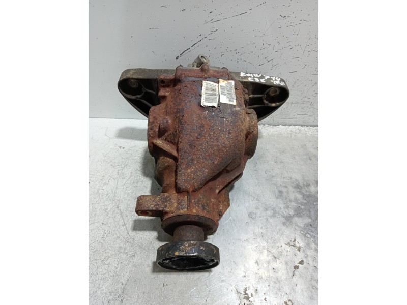 Recambio de diferencial trasero para bmw serie 7 (e38) 740il automático referencia OEM IAM 7504642  2.93